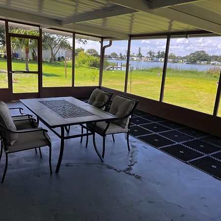 Lakeside Retreat - 3 Bedroom, 2 Bathroom House By The Lake Lakeland Exterior foto