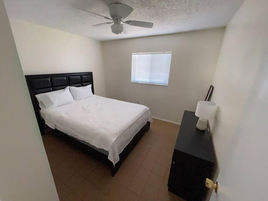 Lakeside Retreat - 3 Bedroom, 2 Bathroom House By The Lake Lakeland Exterior foto
