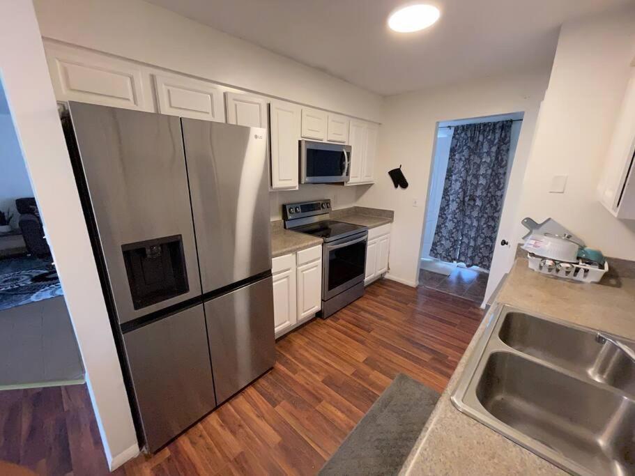Lakeside Retreat - 3 Bedroom, 2 Bathroom House By The Lake Lakeland Exterior foto